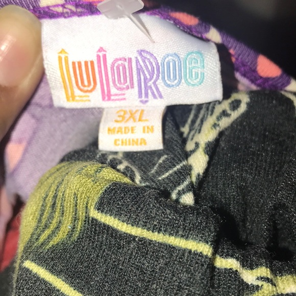 NWT Lularoe Plus size Irma top - Picture 6 of 8